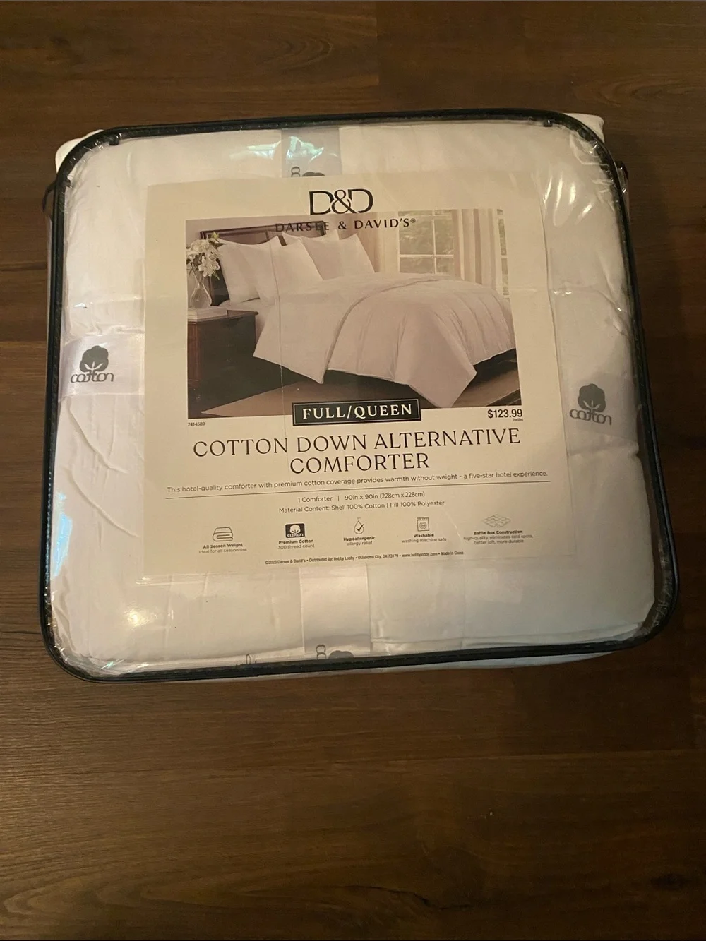 Darden &David Full/Queen White Cotton Down Alternative Comforter